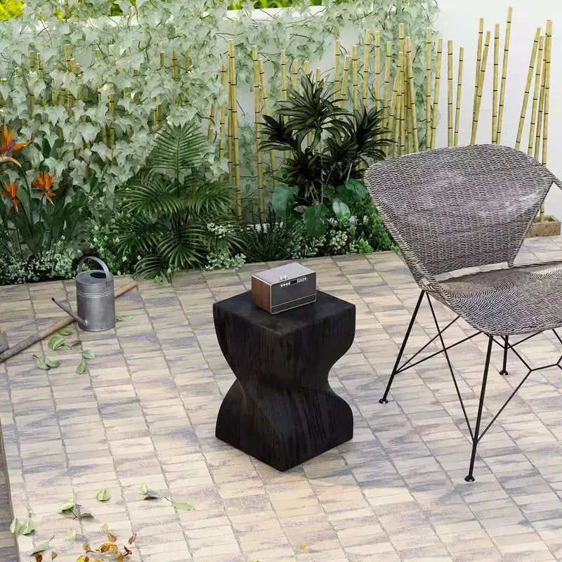 Table d'appoint carrée en fibrestone, Table d'appoint moderne à base torsadée, Entièrement assemblée, Capacité de 200 kg
