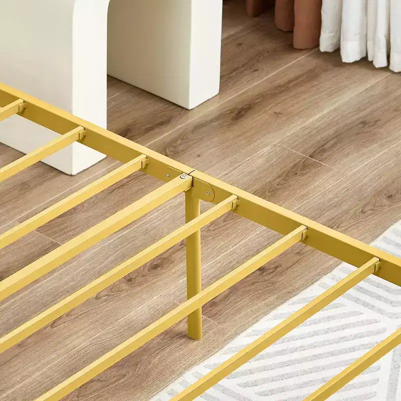 Cadre de lit en métal à volutes avec tête et pied de lit rembourrés, capacité de 317,5 kg