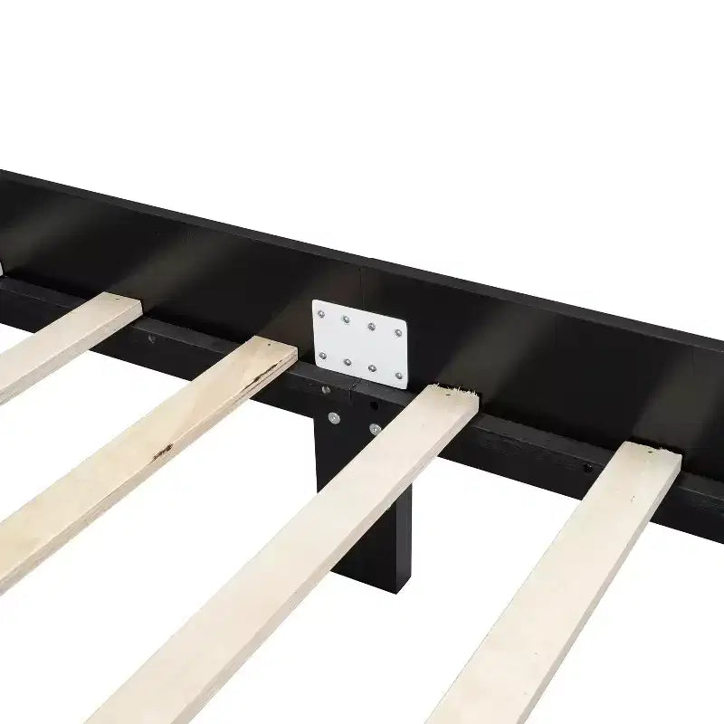 Lit plateforme Queen/Full avec tête de lit en rotin naturel et lattes en bois, capacité de 272 kg