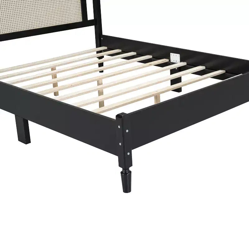 Lit plateforme Queen/Full avec tête de lit en rotin naturel et lattes en bois, capacité de 272 kg